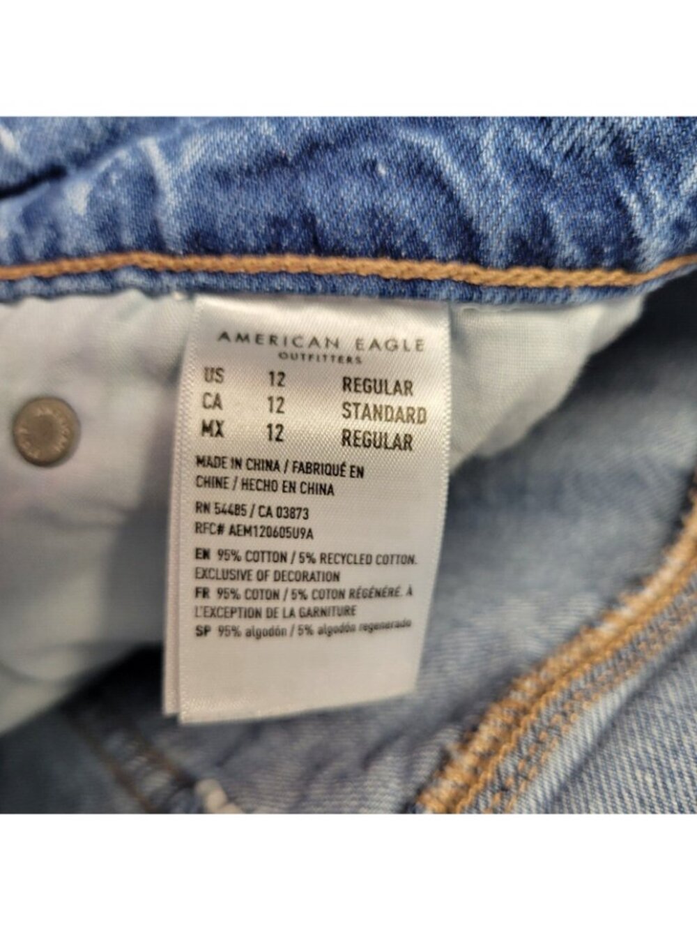 American Eagle Women's Size 12 Jeans Low Rise Skater Jean Distressed Destroyed - Picture 9 of 9